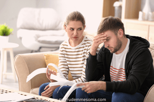 Couple-having-a-non-verbal-conversation